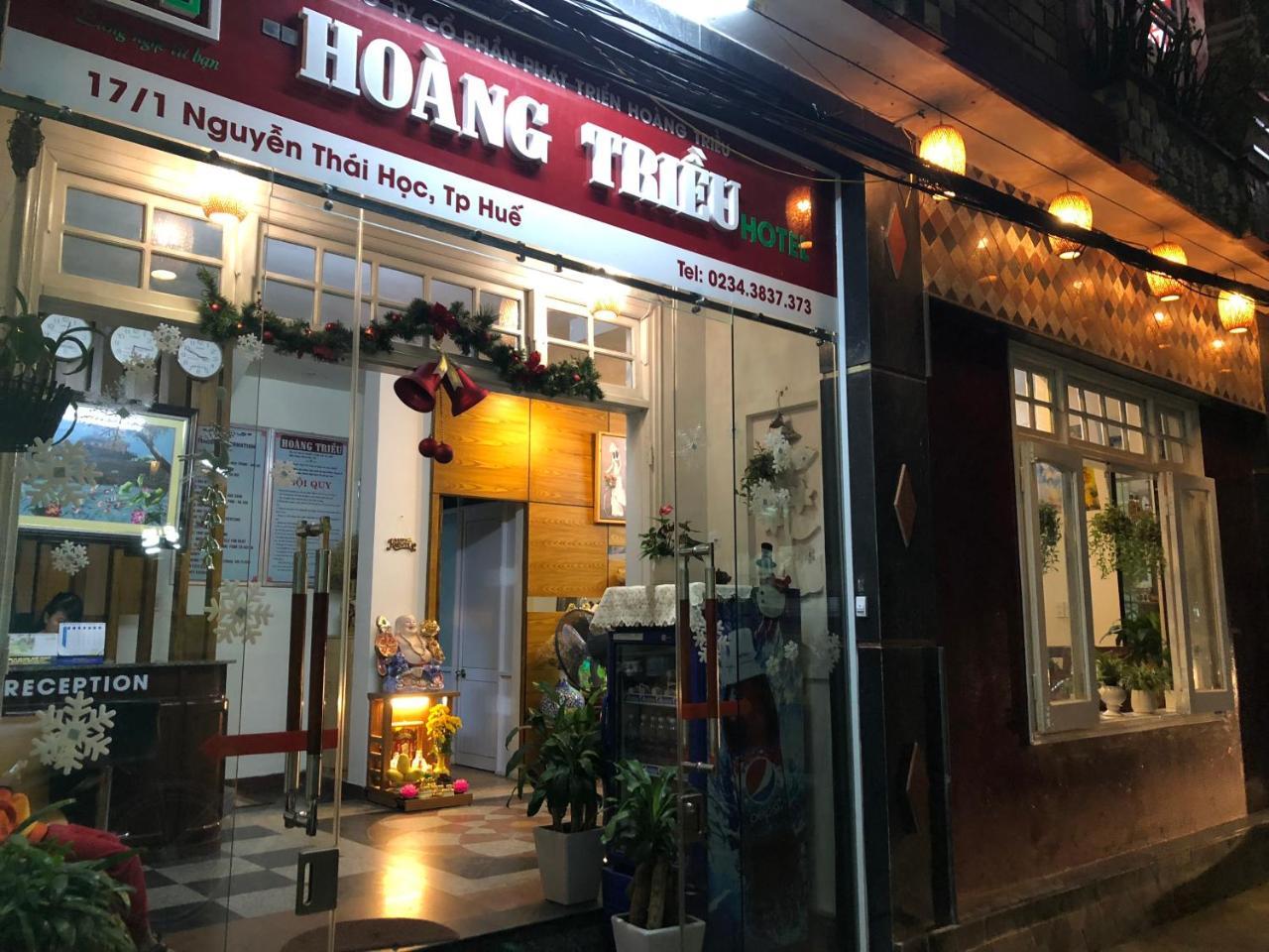 Hoang Trieu Hotel Hue Bagian luar foto